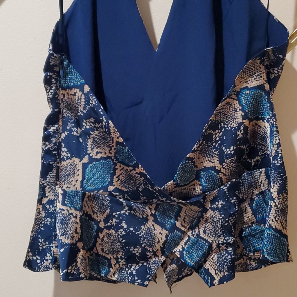Guess Blouse - Picture 3 of 3